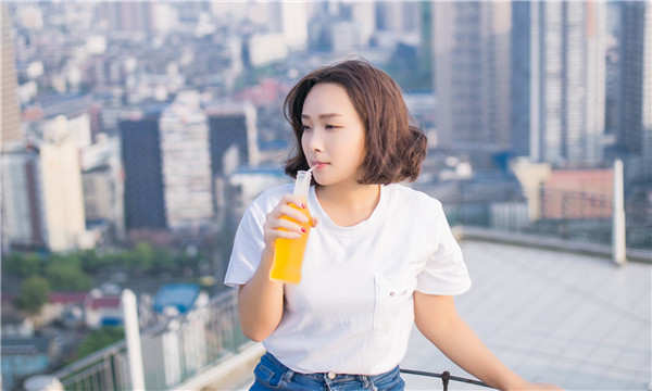 江源关于试管代生助孕多少钱的详尽分析与指导